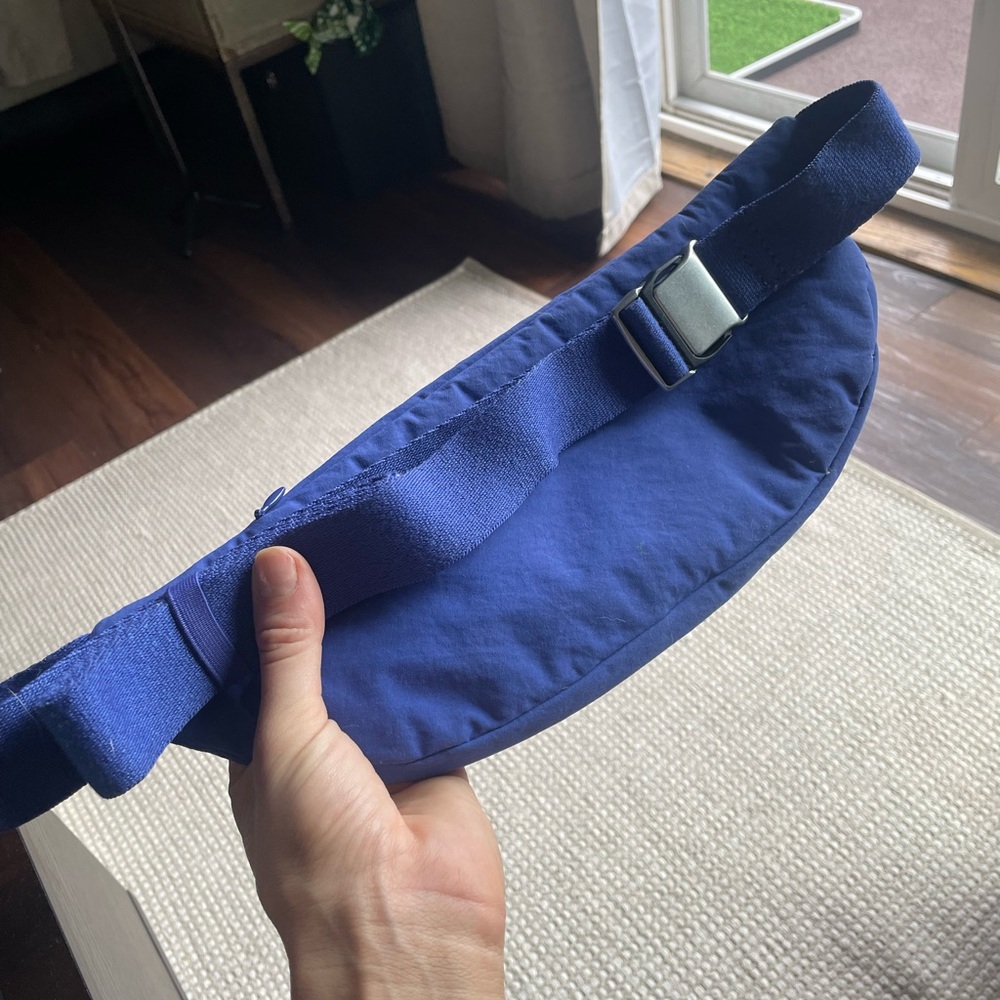 Athleta waist pouch